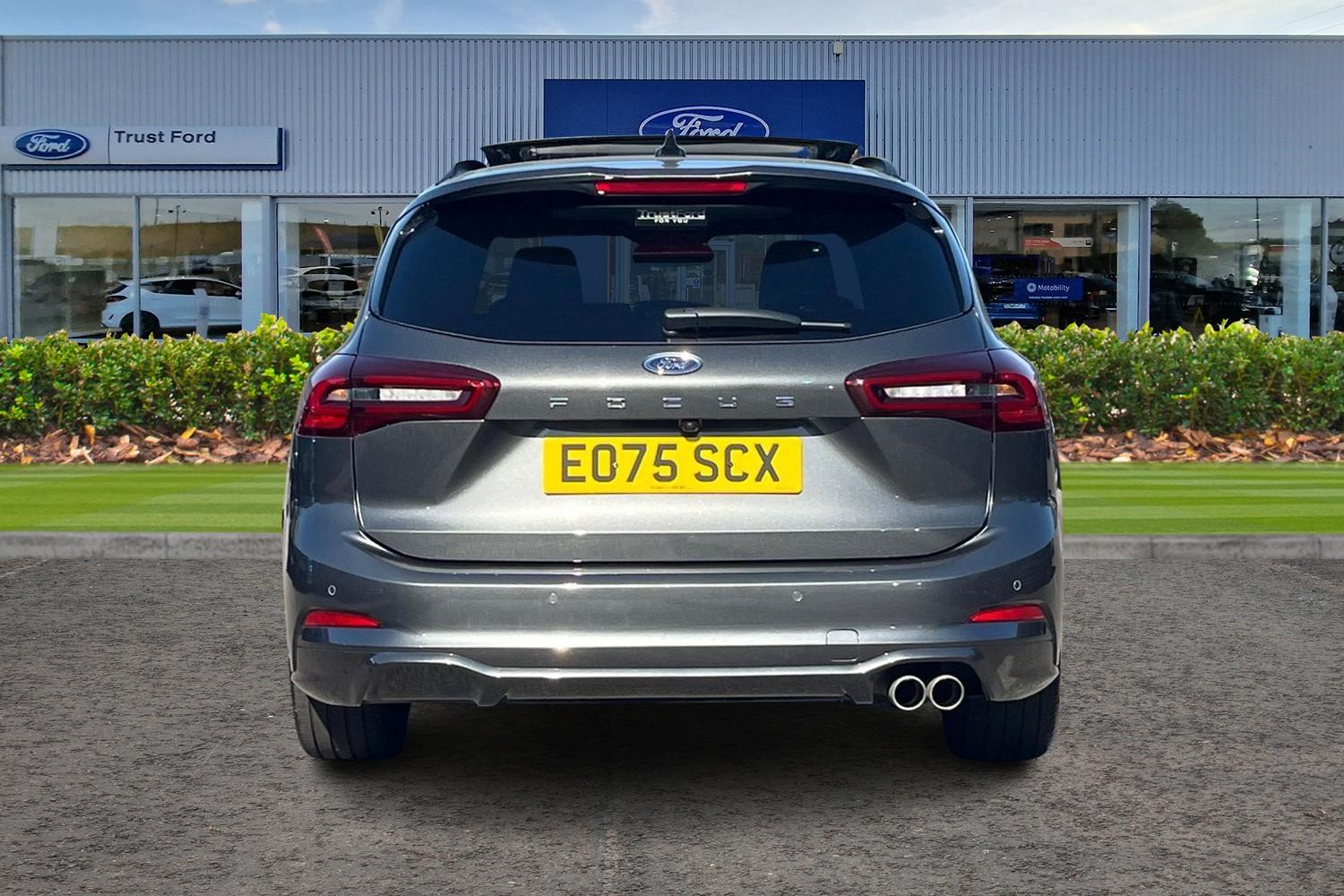 Ford Focus Photo 6