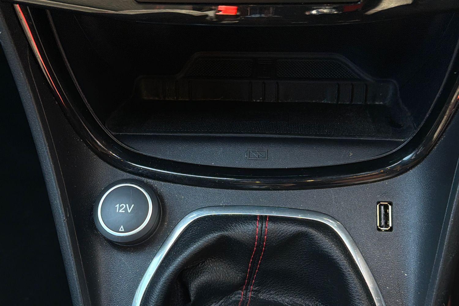Ford PUMA Photo 32