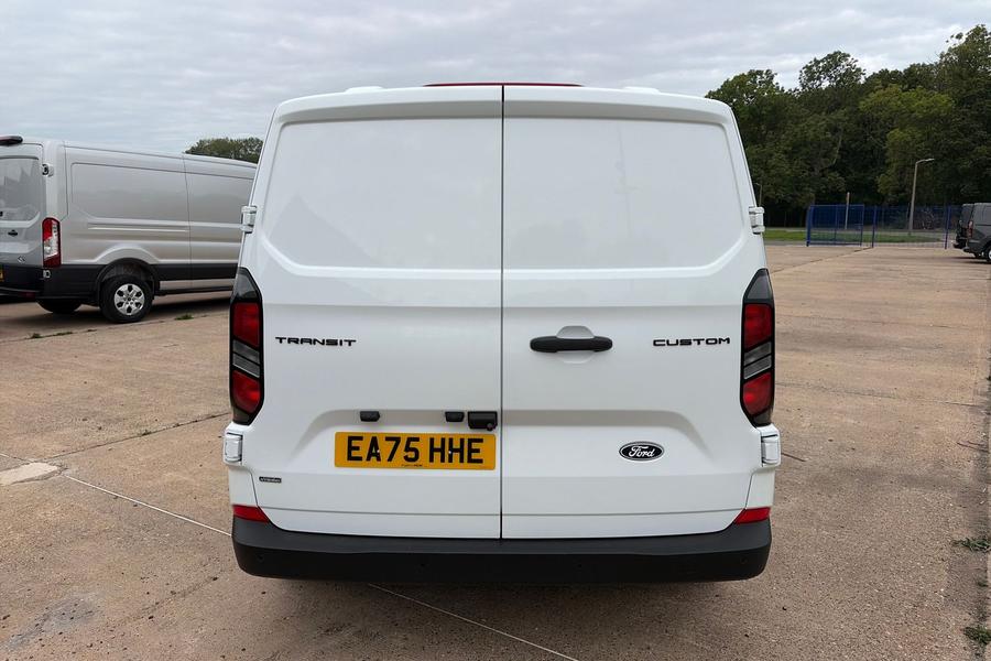 Ford TRANSIT CUSTOM Photo autoimg-b08865412159fc627773bcfea556fbd4954b908f.jpg
