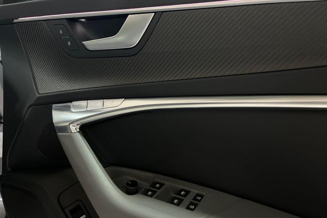 AUDI A6 Avant Photo 27