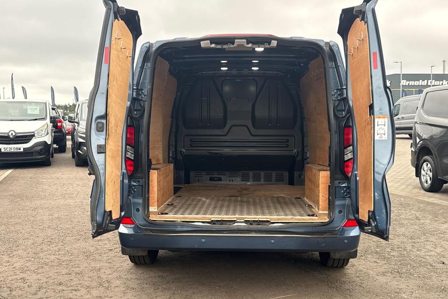 Ford TRANSIT CUSTOM Photo autoimg-b090363c4386ef4289d8062293bfcabd98168966.jpg