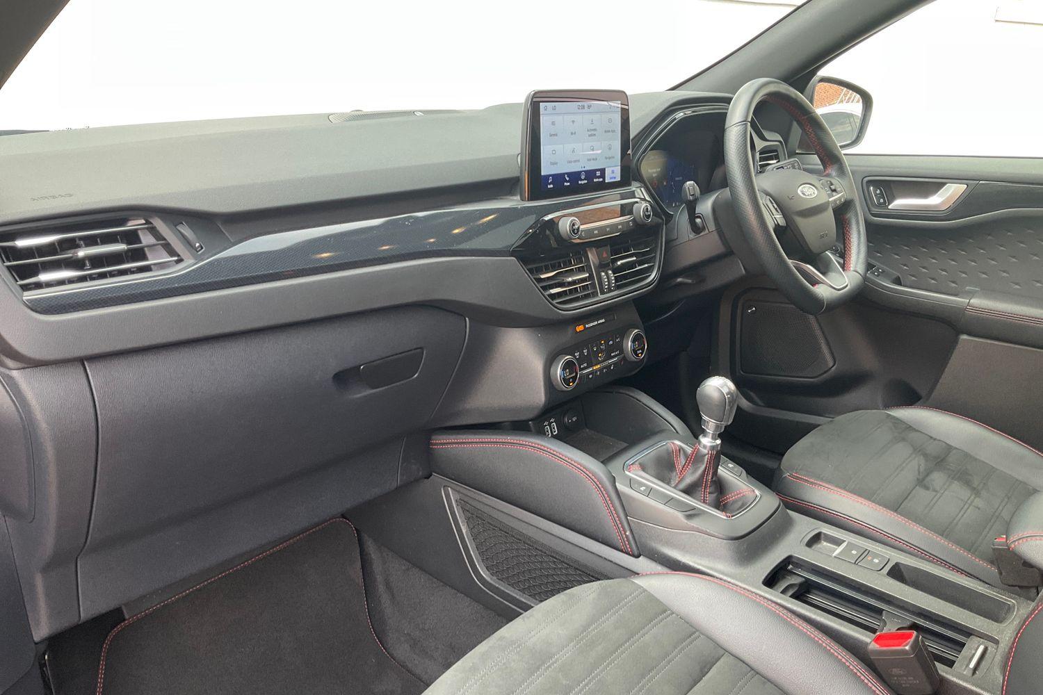 Ford KUGA Photo 17