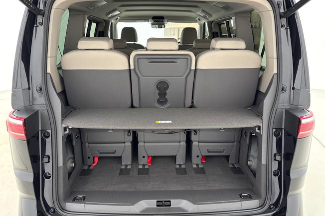 VOLKSWAGEN Multivan Photo 12