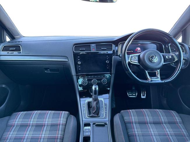 Volkswagen Golf Photo 10