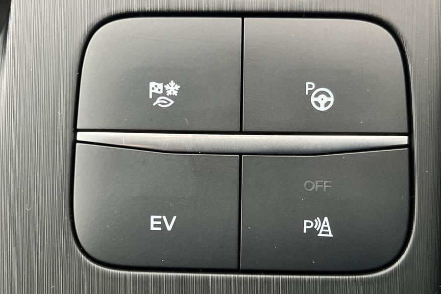 Ford KUGA Photo autoimg-b097c5f59ca1d1b8df984a44a454c26d863642c8.jpg