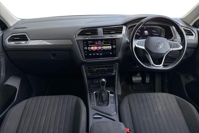 VOLKSWAGEN Tiguan Allspace Photo 10