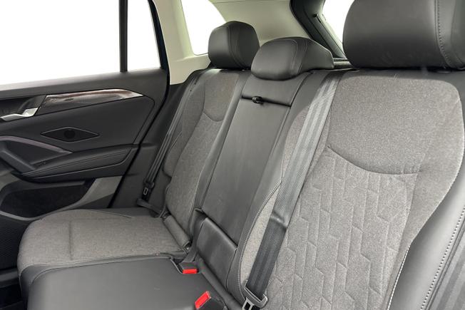 VOLKSWAGEN Tiguan Photo 9