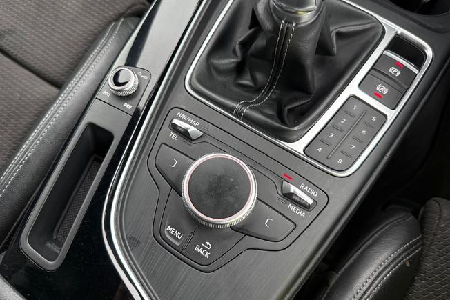 AUDI A4 Avant Photo 56
