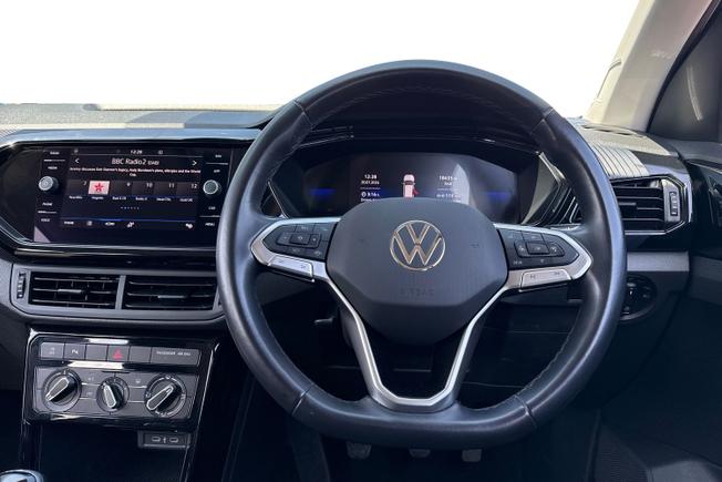 VOLKSWAGEN T-Cross Photo 11