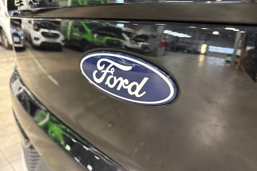 Ford Explorer Photo autoimg-b0a473b7f99d87117f7459bdaa8c8465a54321ea.jpg