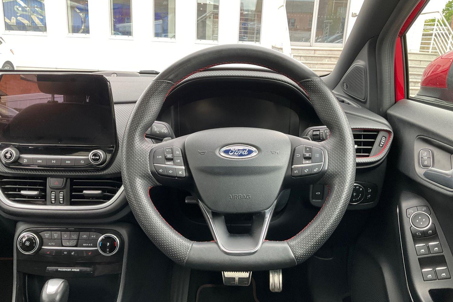 Ford PUMA Photo 11