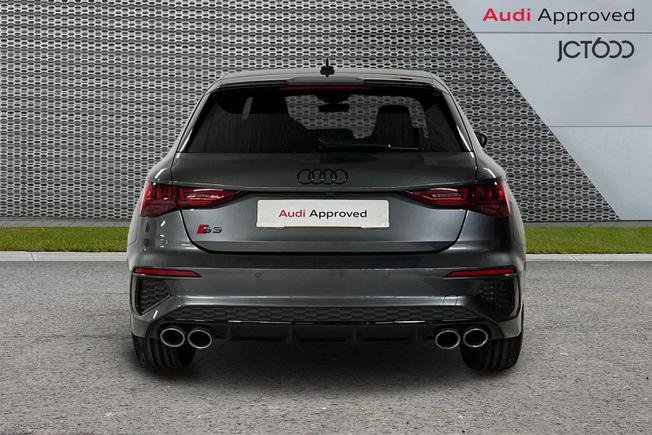 AUDI S3 Photo 7