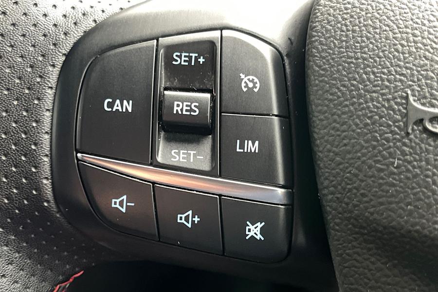 Ford FOCUS Photo autoimg-b0b1779bc03b98a2cbc91dcbaf0573321a06a4cf.jpg