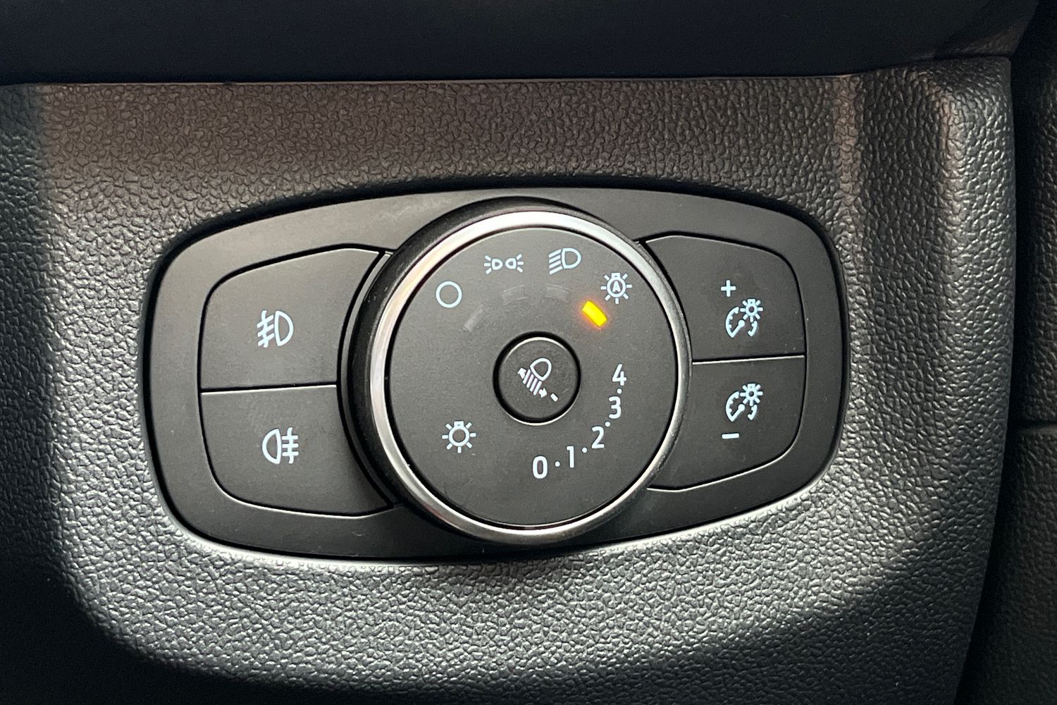Ford Tourneo Courier Photo 37