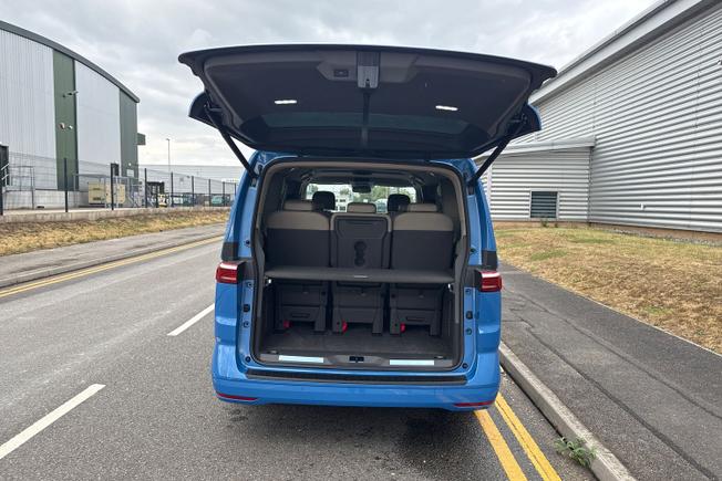 Volkswagen Multivan Photo 12