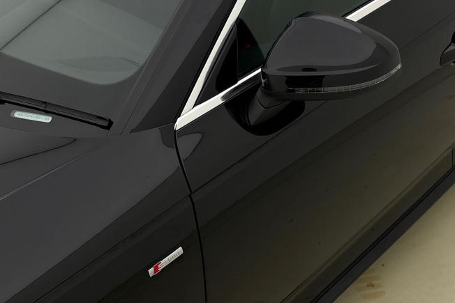 AUDI A4 Photo 23