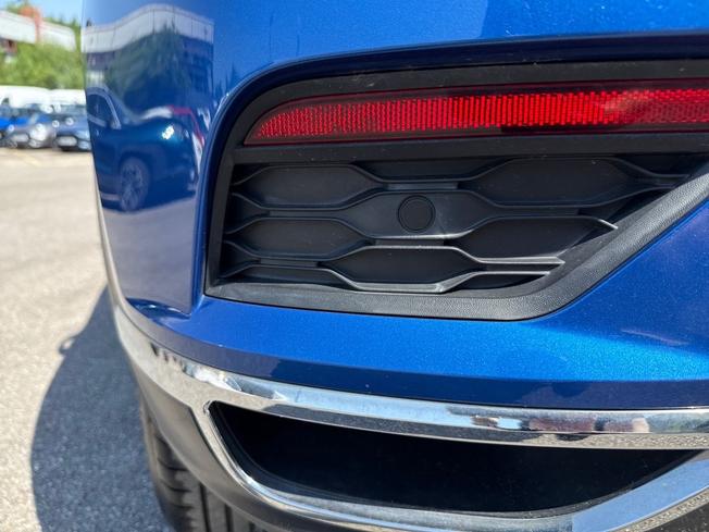 VOLKSWAGEN T-Roc Photo 22