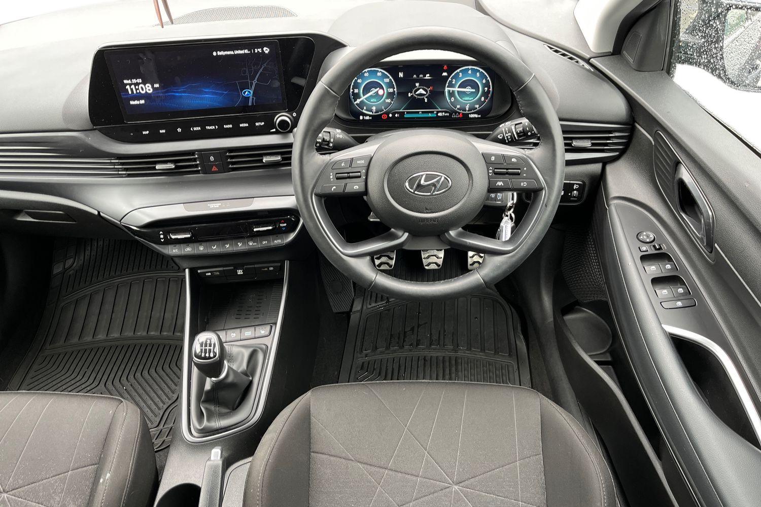 Hyundai BAYON Photo 10