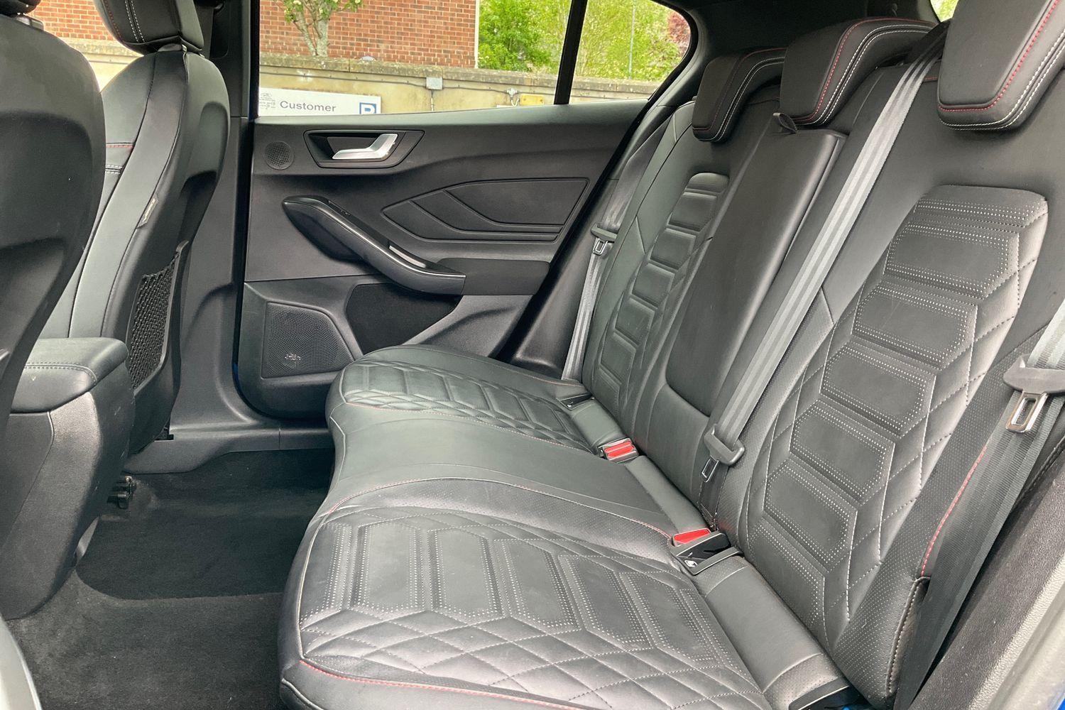 Ford FOCUS Photo 19
