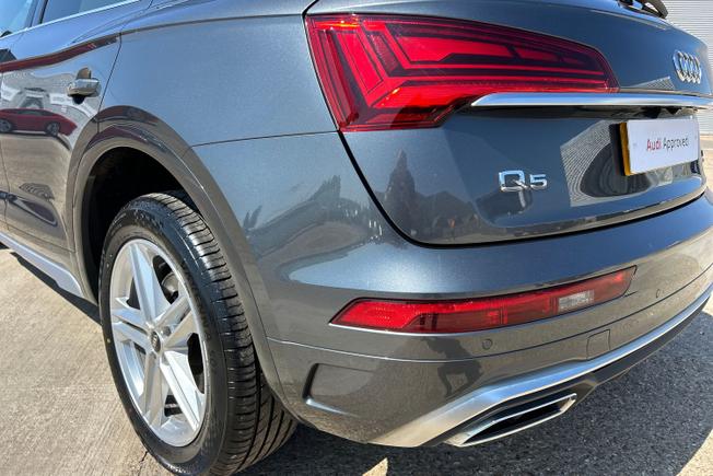 AUDI Q5 Photo 31