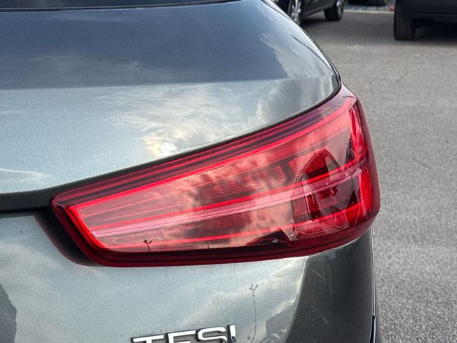 AUDI Q3 Photo 18