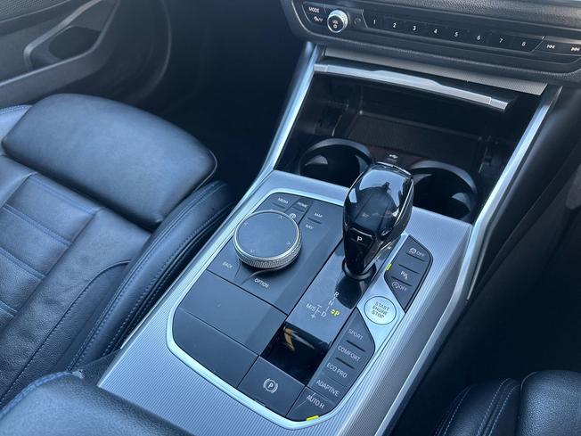 BMW 3 Series Photo 39