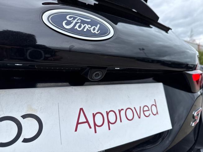 FORD Fiesta Photo 22