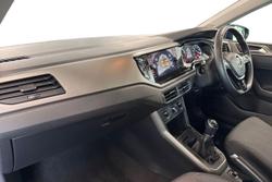 VOLKSWAGEN Polo Photo 2