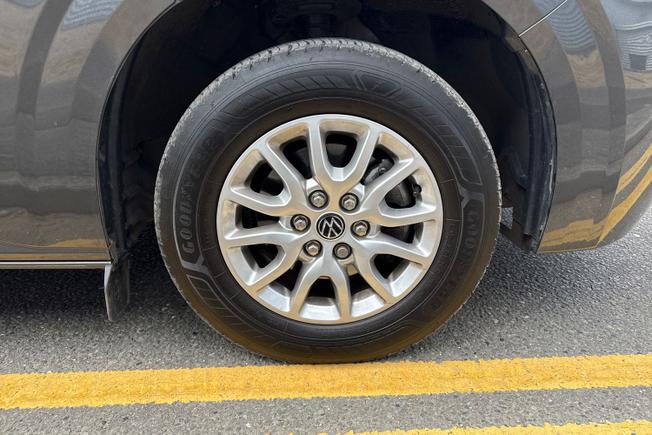 VOLKSWAGEN Transporter Photo 5