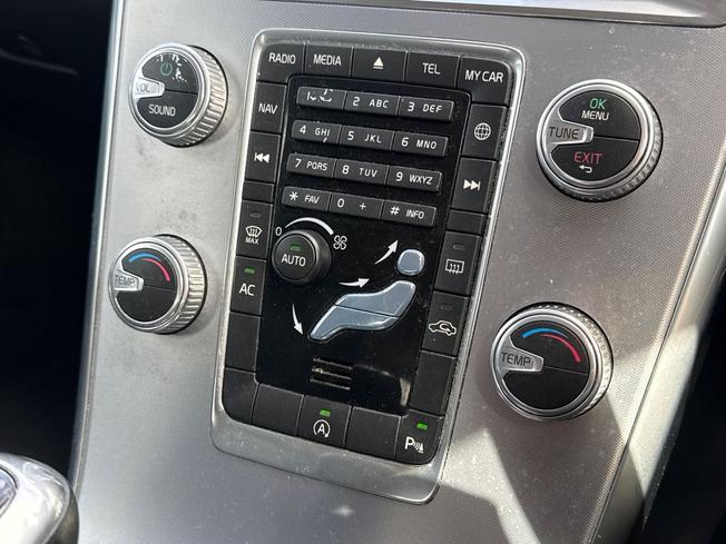 Volvo XC60 Photo 29