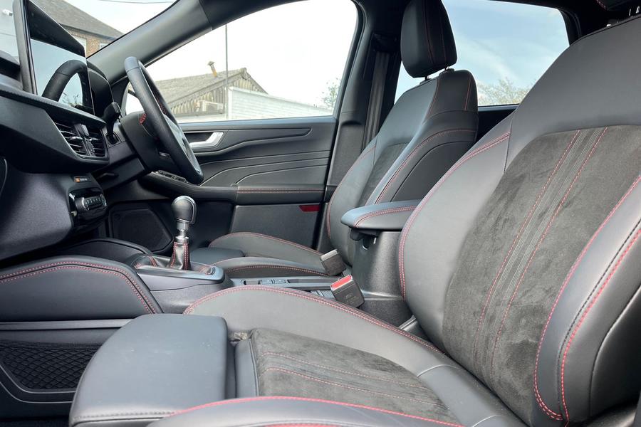 Ford Kuga Photo autoimg-b0d07fe933a530da50e8f4d68114c9a8c9307f93.jpg