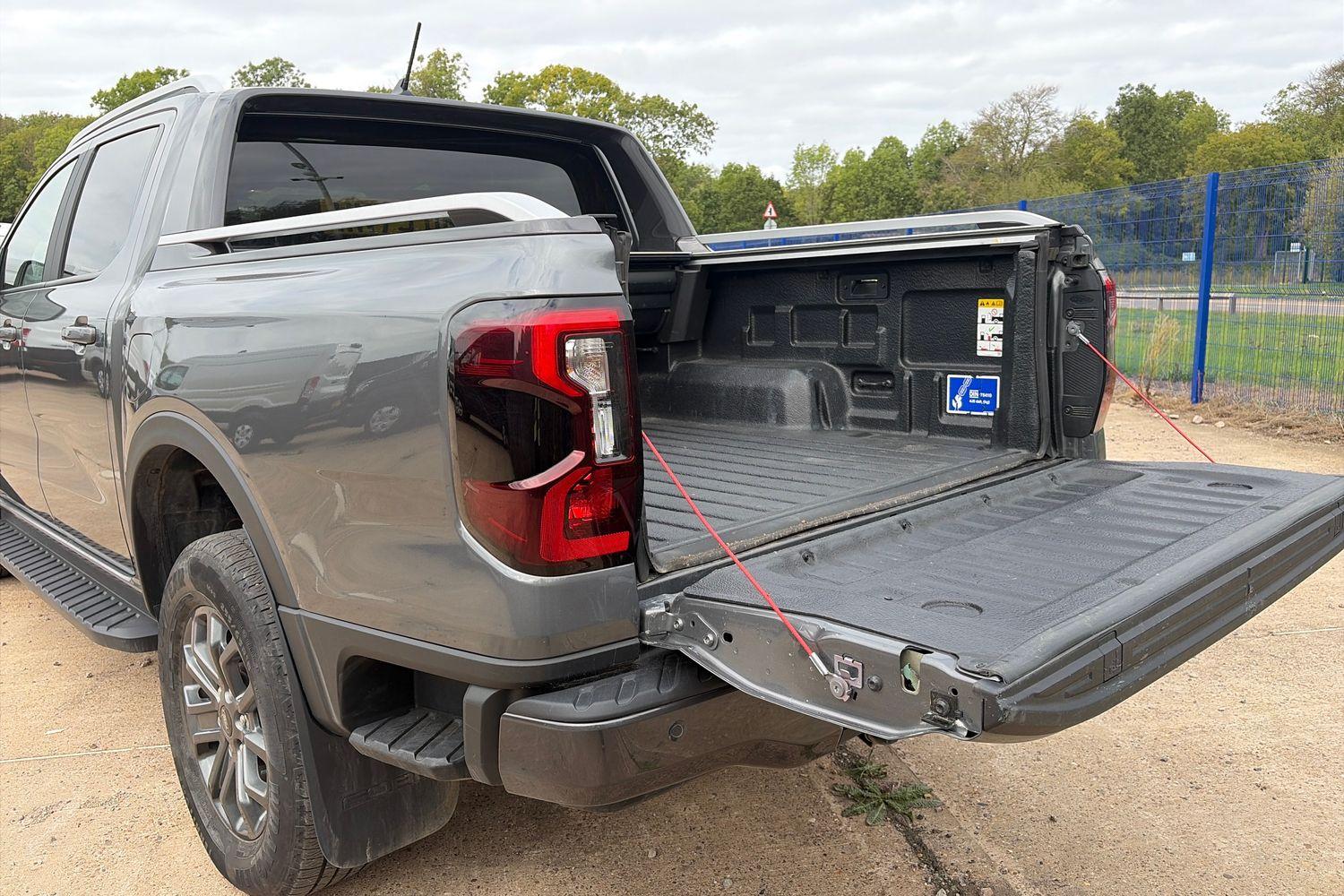Ford RANGER Photo 4