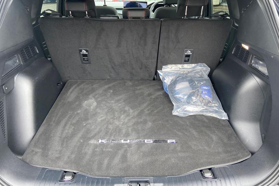 Ford Kuga Photo autoimg-b0e0287bc69423c81a2d127bb856d19c669741d6.jpg