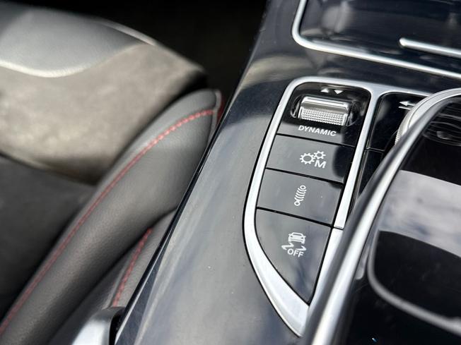 MERCEDES-BENZ C Class Photo 36