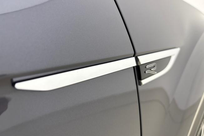 VOLKSWAGEN T-Roc Photo 22