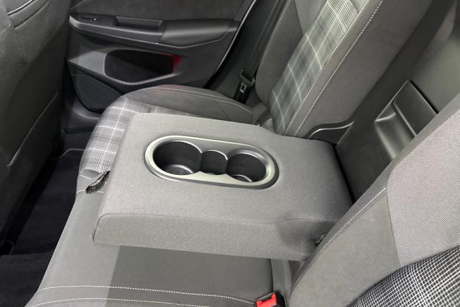 VOLKSWAGEN Golf Photo 24