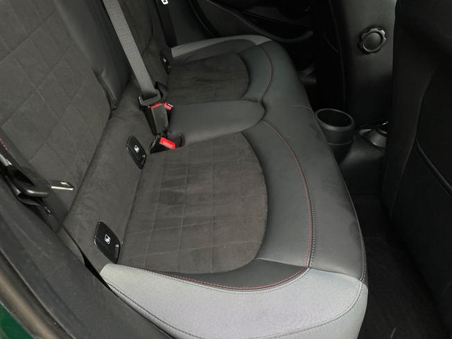 MINI Hatch Photo 31