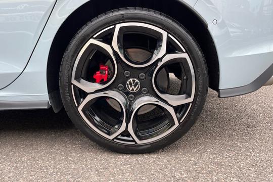 Volkswagen Golf Photo autoimg-b0ee05f2e233eb409e67ae64d65964d2c3700800.jpg