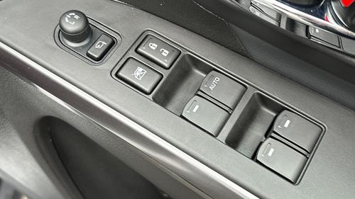 Suzuki S-CROSS Photo autoimg-b0ef55cacac8a9a916709b166a1fc591424b4446.jpg