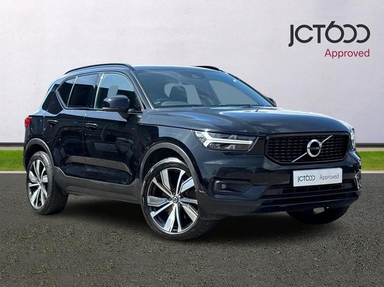 Used VOLVO XC40