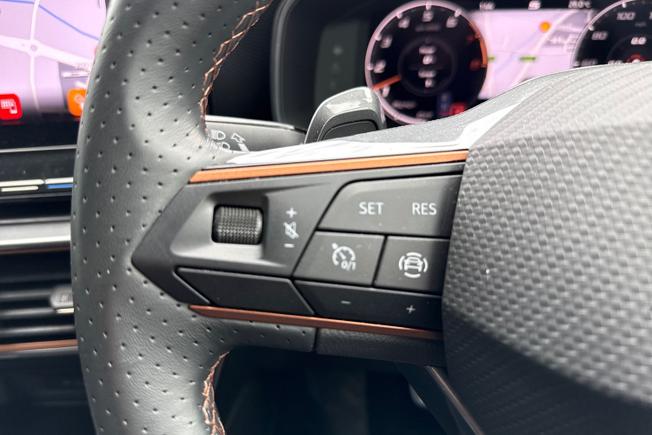 CUPRA Leon Photo 16