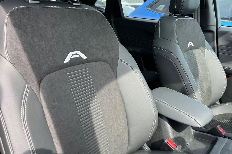 Ford Kuga Photo autoimg-b0f44edfc27c95da8095855fb60388a9b17b5761.jpg