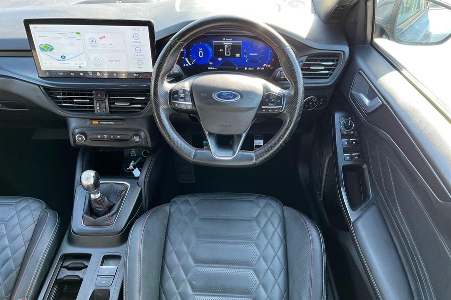 Ford FOCUS Photo autoimg-b0f5032514b944a0c5d9f1f1cee3eee71944a545.jpg