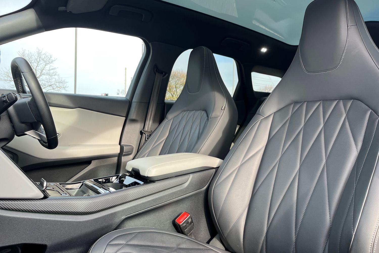 Ford Explorer Photo 18