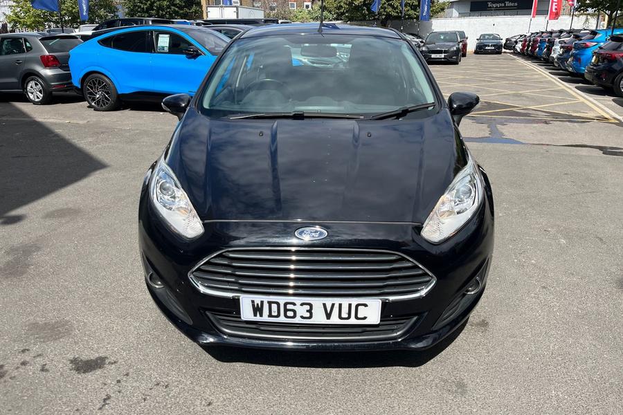 Ford FIESTA Photo autoimg-b0f6db657954d2d64413915a57b3f134a547652f.jpg