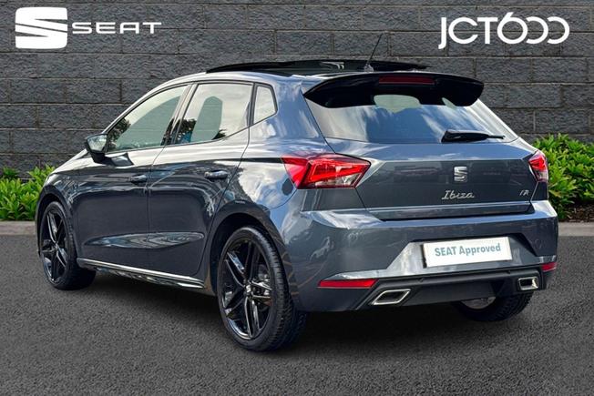 SEAT Ibiza Photo 3