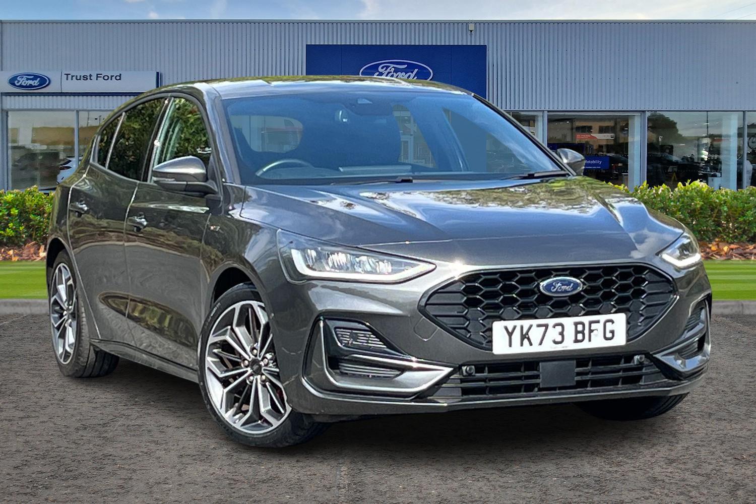Ford Focus Photo 0