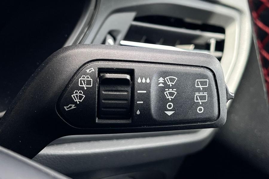 Ford Focus Photo autoimg-b0f8e64e9fba7b60d11c9eda9a6a4aa1ec12cec2.jpg