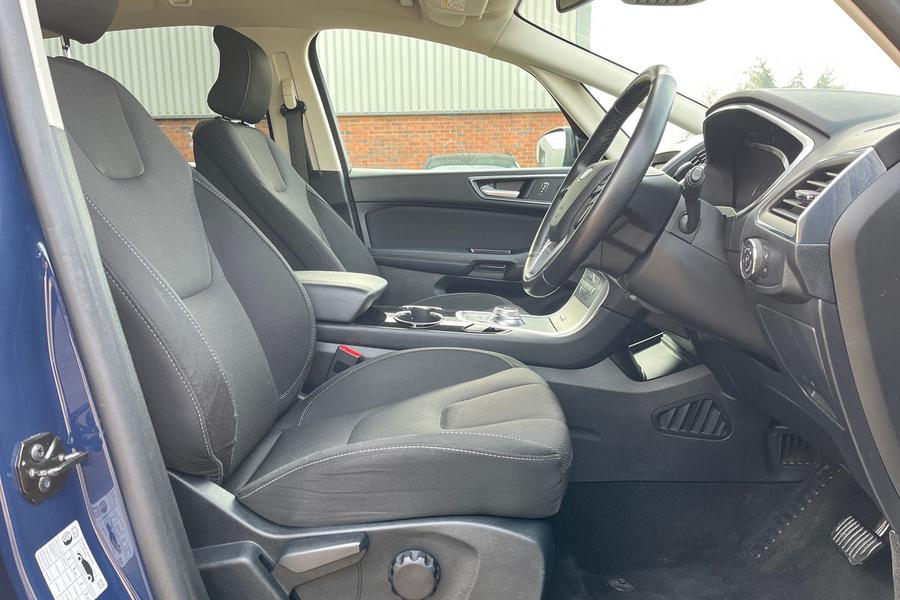 Ford S-Max Photo autoimg-b0f940f6cf6859557f04dbb90cc27c1af7abeca3.jpg