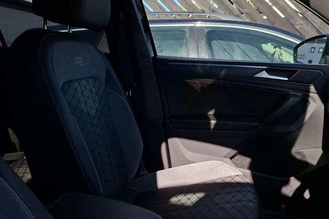VOLKSWAGEN Tiguan Photo 30